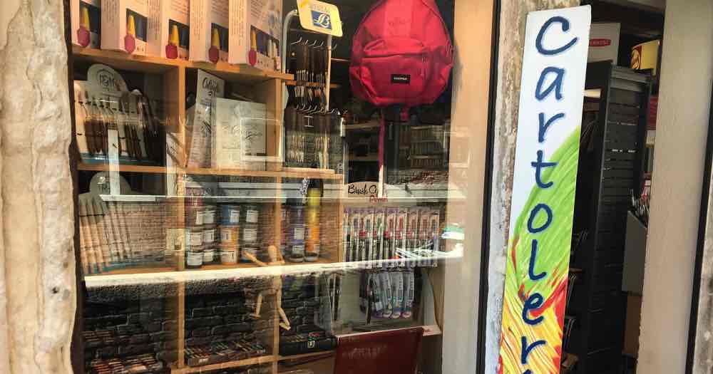 interni cartoleria 