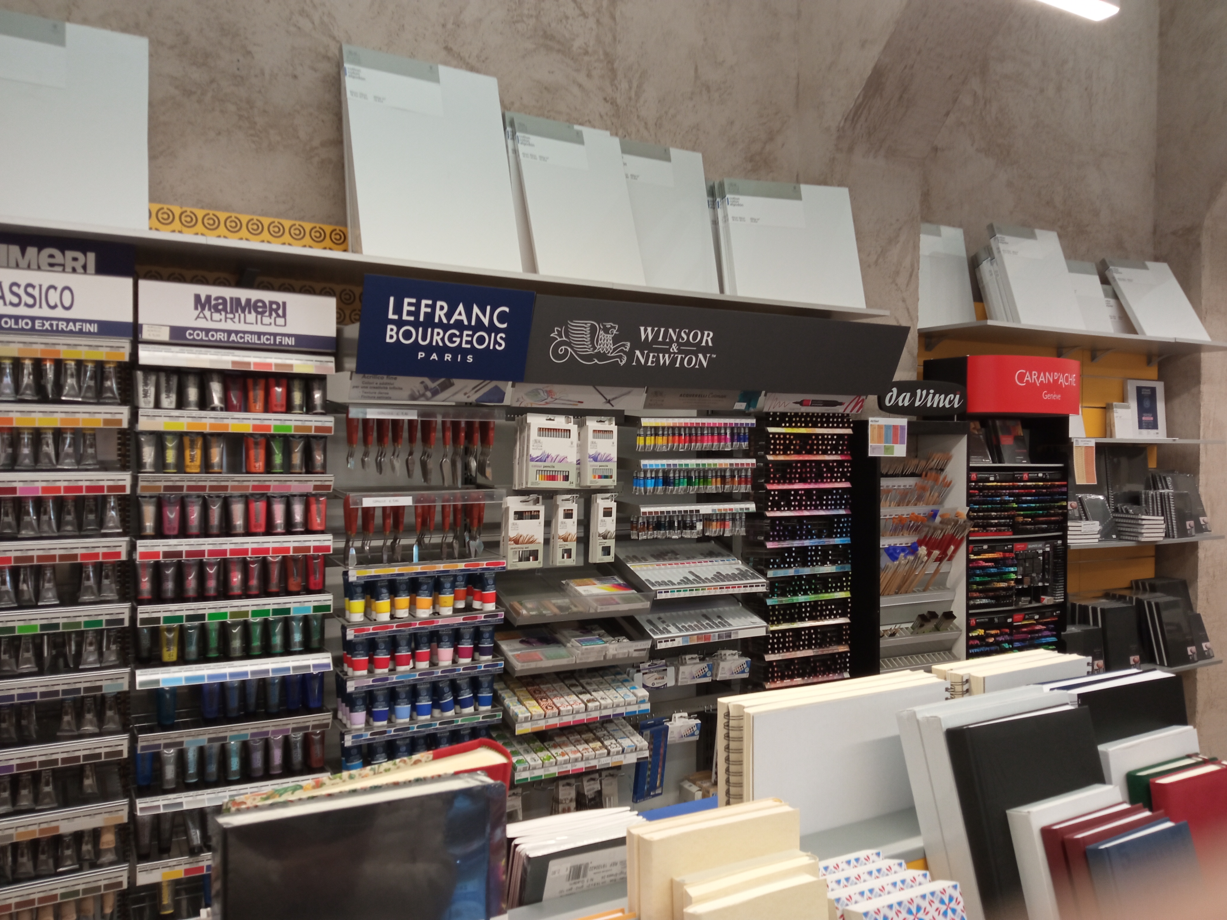 interni cartoleria 
